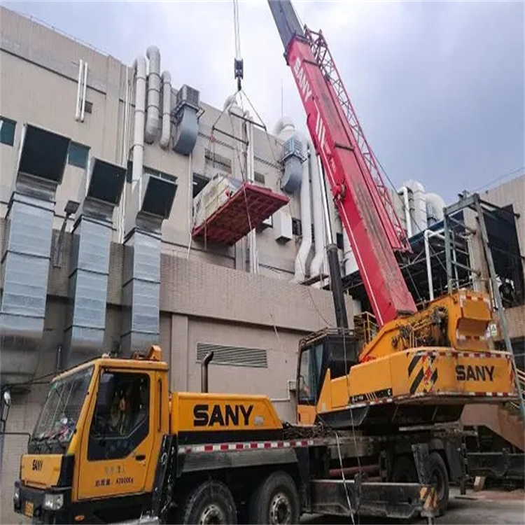 抱由镇一百吨吊车吊臂多长